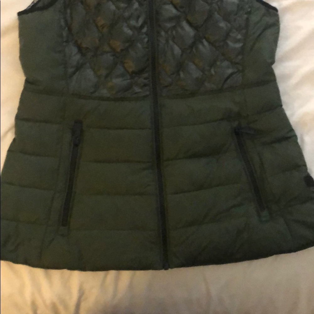 Calvin Klein Performance Form Fitting Puff Jacket - image 3